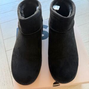 Sonoma Black Fleece-Lined Boots